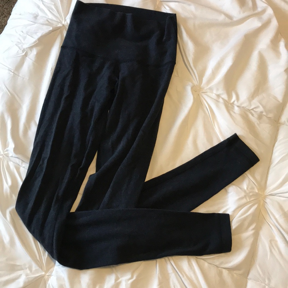 Navy/Black High Waisted Lululemon Size 4